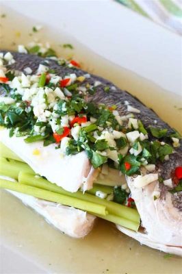  Spicy Steamed Fish With Aromatic Herbs: Kannst du den pikanten Reiz der Gewürze mit dem frischen Aroma von Kräutern widerstehen?